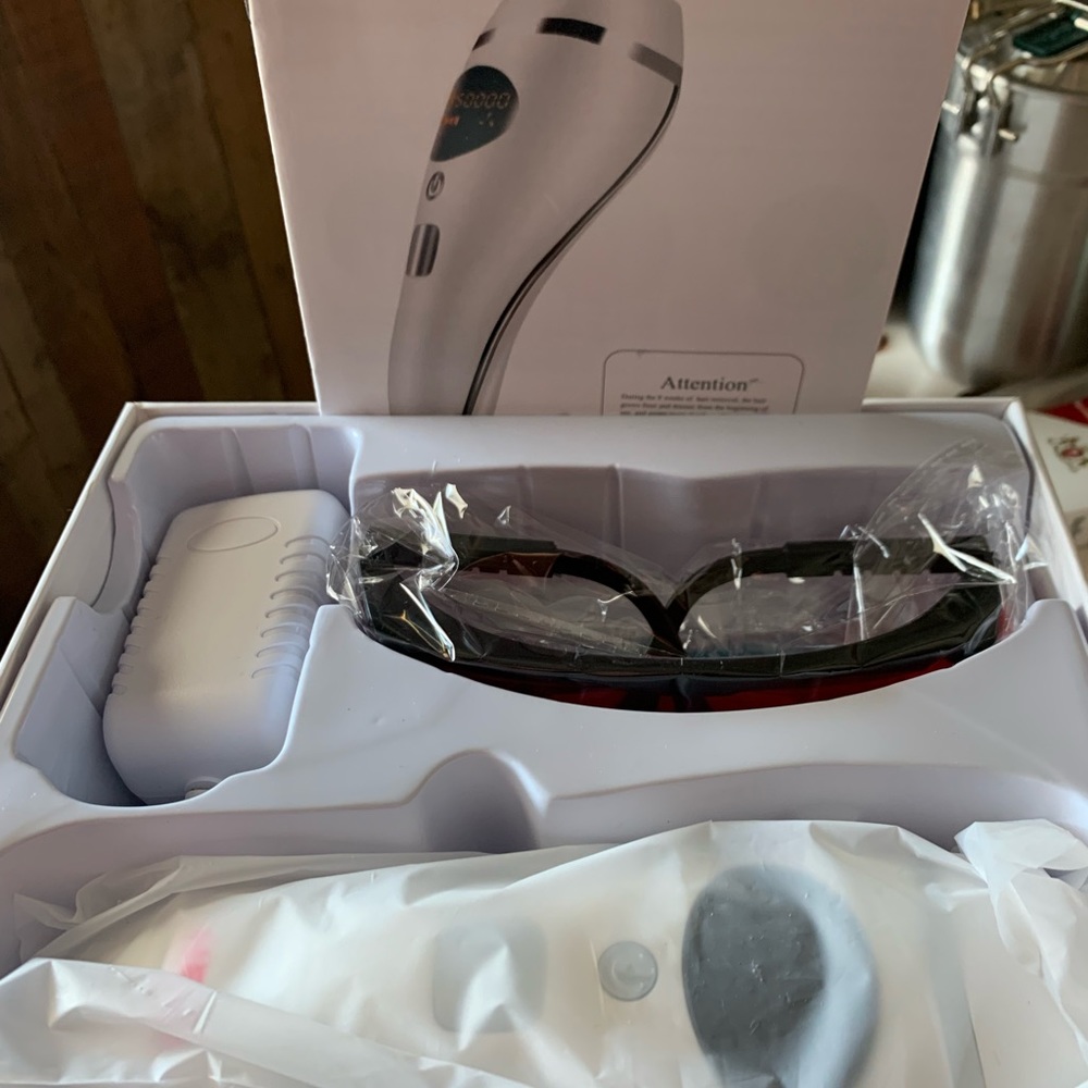 Laser Hair Remover and Pimple, Wrinkle and Acne Reducer!